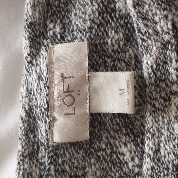 LOFT Crew neck Sweater - Picture 3 of 7